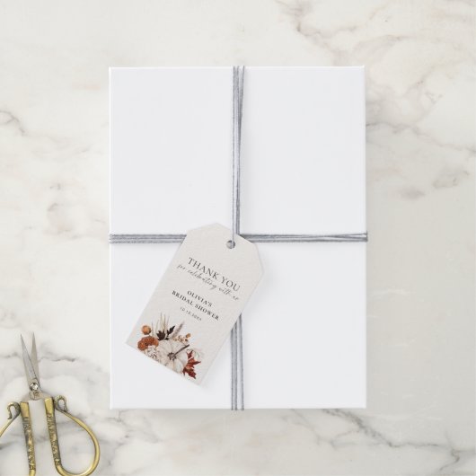 恋に落ちる ニュートラルなパンプキンフレーム ウェルカム ギフトタグ (より糸付き)