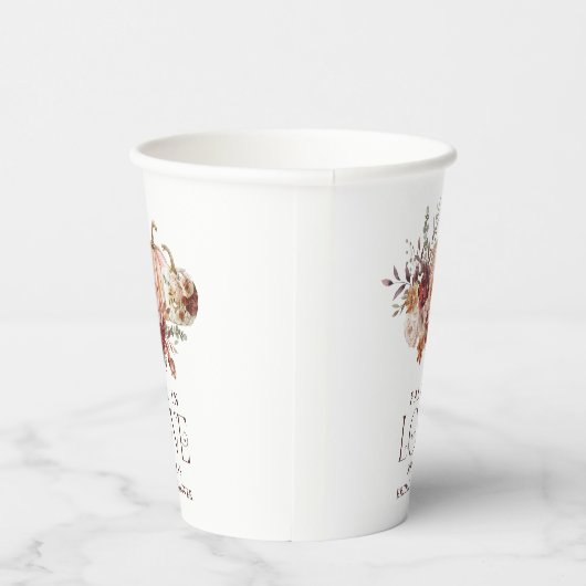 恋に落ちる' 秋の花を添えたパンプキン ブライダルシャワー 紙コップ (右)