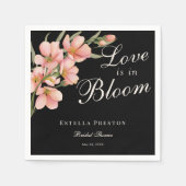 恋はピンクの桜の中で開花 ブライダルシャワーパーティ スタンダードカクテルナプキン (正面)