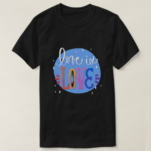 恋は愛モダンTシャツ Tシャツ
