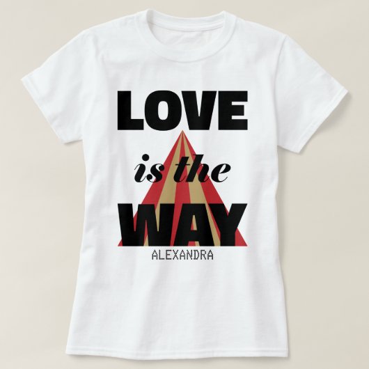 恋は道の真っ赤な金ゴールドパーソナライズされた名 Tシャツ (デザイン正面)