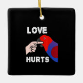 恋は雌のエコレクタスのオウムを痛める セラミックオーナメント (正面)