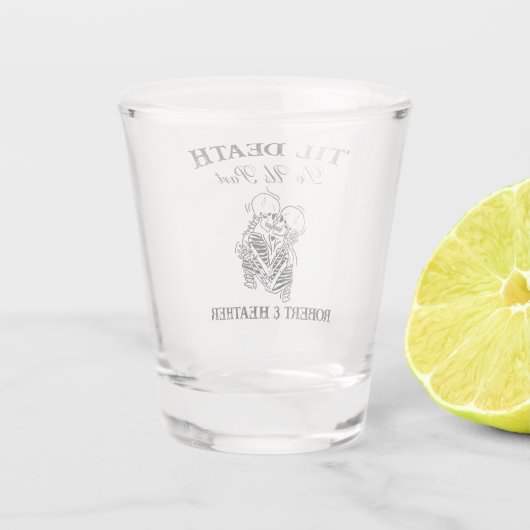 恋人たち死のゴシック結婚人パーソナライズされた ショットグラス (裏面)