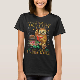 恋人の老婦人を決して甘く読見ない Tシャツ