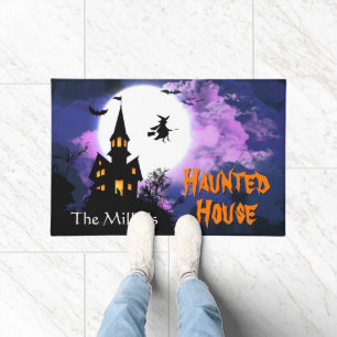 恐いお化け屋敷との歓迎されたハッピーハローウィン ドアマット
