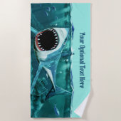 恐い鮫のカスタムな文字のビーチタオル ビーチタオル (正面)