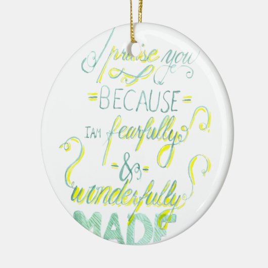 恐る恐るそしてすばらしく作られる セラミックオーナメント (左)