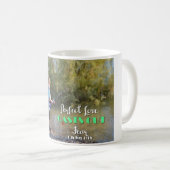 恐れのマグを投げる小さい男の子の魚釣り コーヒーマグカップ (正面右)