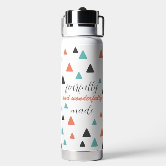 恐ろしく素晴らしく作られた三角形パターン引用文 ウォーターボトル (背面)