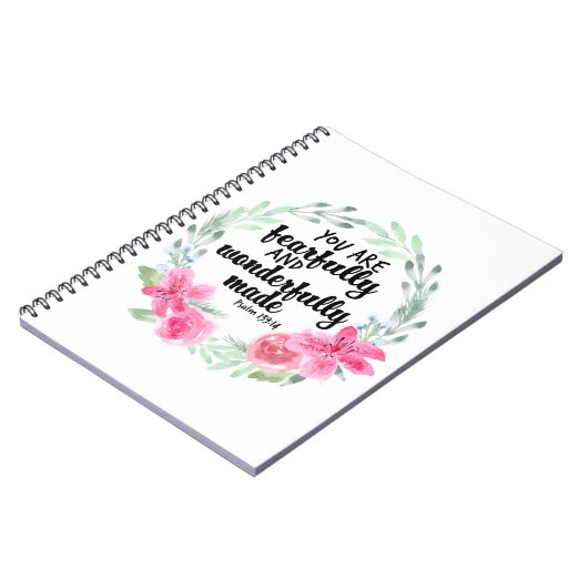 恐ろしく素晴らしく作られた ノートブック (左側)