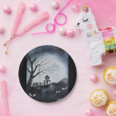 恐不気味ろしいカボチャ頭のかかしのシーン ペーパープレート (パーティー)