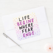 恐怖が終わる場所で人生が始やる気を起こさせるまる スクエアシール (封筒)