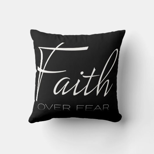 恐怖に対する信仰勇気付けられるの白 クッション (裏面)