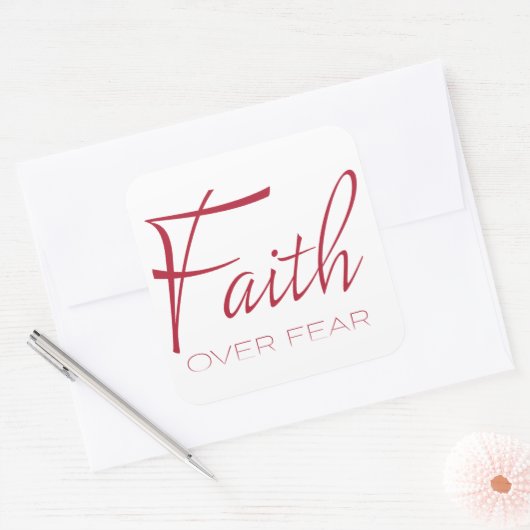 恐怖に対する信仰勇気付けられるの赤 スクエアシール (封筒)