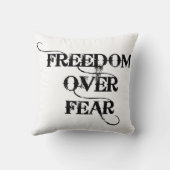 恐怖に対する自由 クッション (裏面)