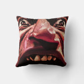 恐怖の男のクローズアップポートレートイラストレーション クッション (裏面)