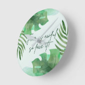 恐怖は恐ろしいから顔だ！ ラウンド壁時計 (傾斜)