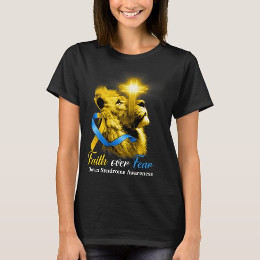 恐怖ダウン症候群に対するキリスト教の獅子十字信仰 Tシャツ (正面)