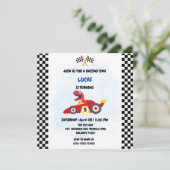 恐竜おもしろいレース車の少年子供の誕生日パーティー 招待状 (スタンド正面)