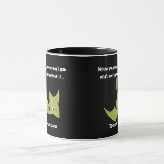 恐竜お気に入りのプテロダクティルおもしろい引用文マグカップ マグカップ (中央)