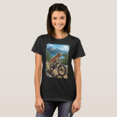 恐竜が森の小道をマウンテンバイクで駆ける Tシャツ (正面フル)
