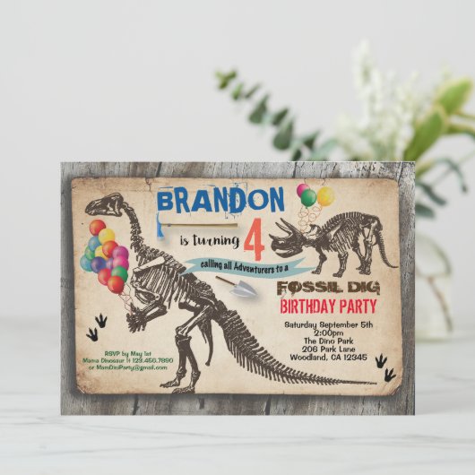恐竜が誕生日の招待を受けた田舎の化石を掘る 招待状 (スタンド正面)