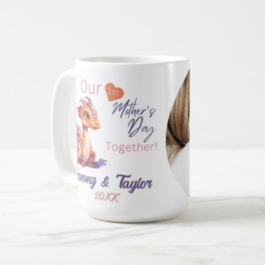 恐竜とベビー最初の母の日を一緒に コーヒーマグカップ (正面左)