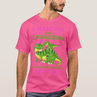 恐竜のおばあちゃんと孫は不可能な絆 Tシャツ