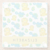 恐竜のパターン、可愛い恐竜、あなたの名前 ガラスコースター (裏面)