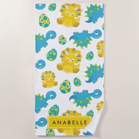 恐竜のパターン、可愛い恐竜、あなたの名前 ビーチタオル (正面)