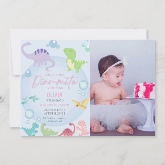 恐竜のプールパーティーの少女の誕生日 招待状 (正面)