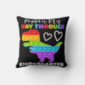 恐竜のポピンが幼稚園を通る クッション (裏面)