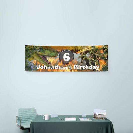 恐竜の世界が燃え盛るDIY時代の少年の誕生日 横断幕 (トレードショー)