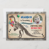 恐竜の化石が誕生日の写真を招待 招待状 (正面)
