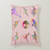 恐竜の女パーソナライズされたの子の名前と写真 アクセントクッション (正面(垂直))