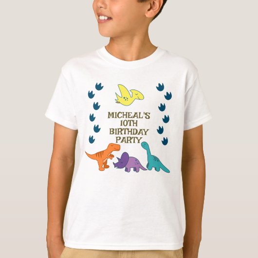恐竜の子供の誕生日パーティー Tシャツ (正面)
