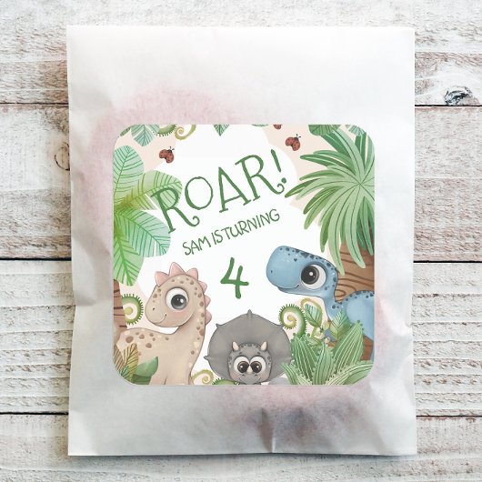 恐竜の子供4歳の誕生日 スクエアシール