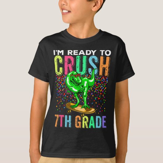 恐竜の学校初日7年生スケートボード Tシャツ (正面)