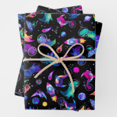 恐竜の宇宙飛行士水彩宇宙ディノ誕生日 ラッピングペーパーシート (インサイチュ)