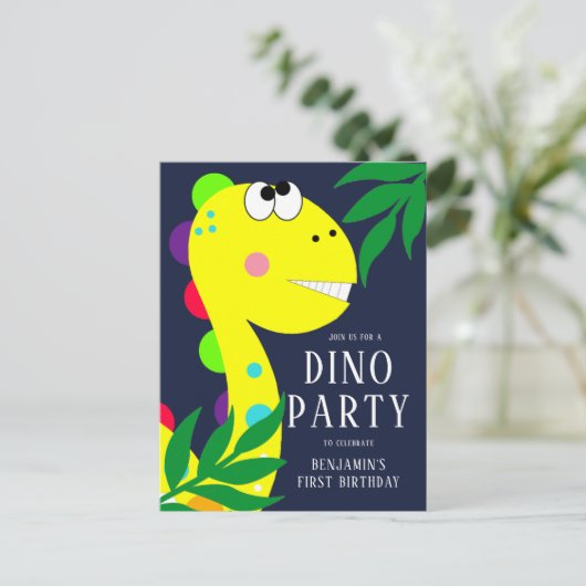 恐竜の最初の誕生日パーティの招待状 ポストカード (スタンド正面)