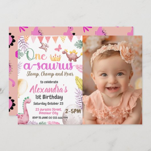 恐竜の最初の誕生日フォトワンサウルスの女の子 招待状 (正面/裏面)