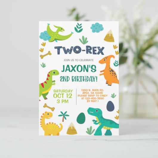恐竜の男の子TWO-レックス2番目の誕生日の招待。 招待状 (スタンド正面)