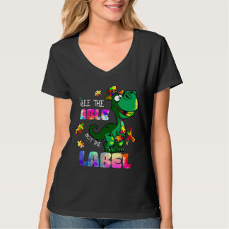 恐竜の自閉症のラベルが待ち受けていないのを見る Tシャツ