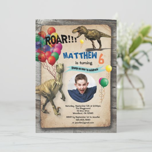 恐竜の誕生日の写真の招待状ラスチック 招待状 (スタンド正面)