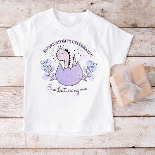 恐竜の誕生日パーティーピンクパープル ベビーTシャツ