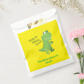 恐竜の誕生日パーティー フェイバーバッグ (封をした状態)