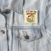 恐竜の誕生日Tシャツとギフト 缶バッジ (インサイチュ)