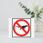 恐竜の道路標識 T-Rexはない ポストカード (スタンド正面)