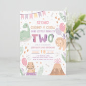 恐竜の2歳の誕生日招待状 女の子。可愛いベイビー 招待状 (スタンド正面)