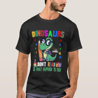 恐竜はおもしろい本を読まなかった 面白本好き男子 キッズ Tシャツ